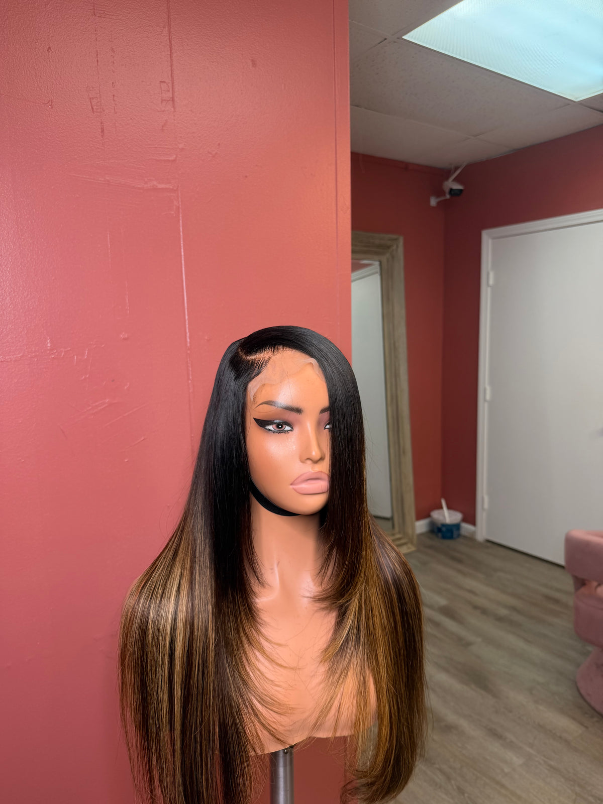 22 inch Glueless layered wig