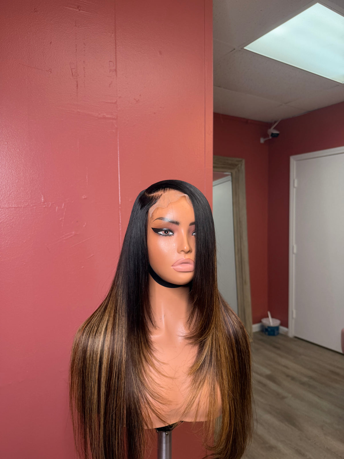 22 inch Glueless layered wig