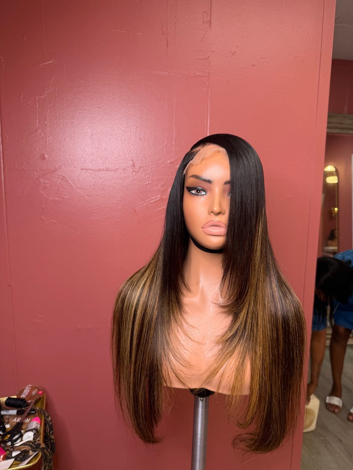 22 inch Glueless layered wig